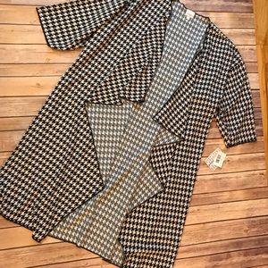 LuLaRoe Shirley XL